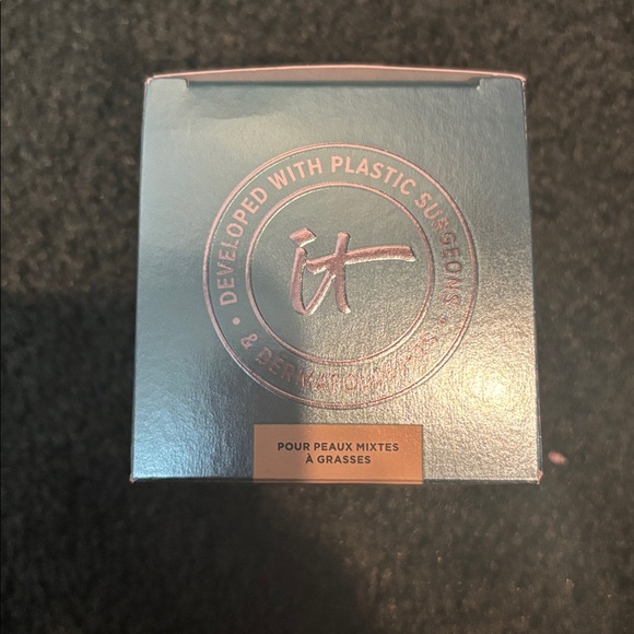 It confidence in a gel cream - Picture 2 of 3